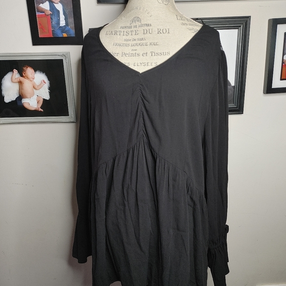 Love Legend Lace Back Tunic - Picture 6 of 7